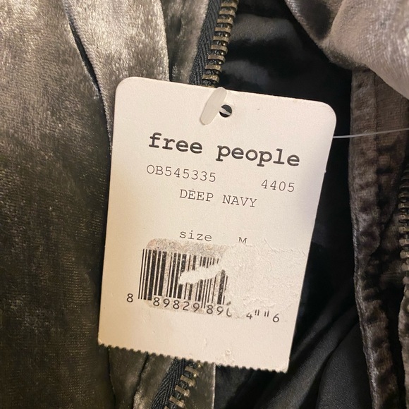 NWT $110 Free People! Gray Velour Velvet Bomber Jacket.Size M - Picture 4 of 7
